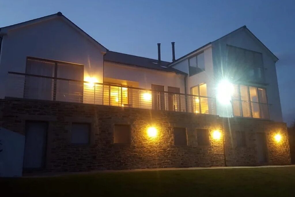 Contemporary-home